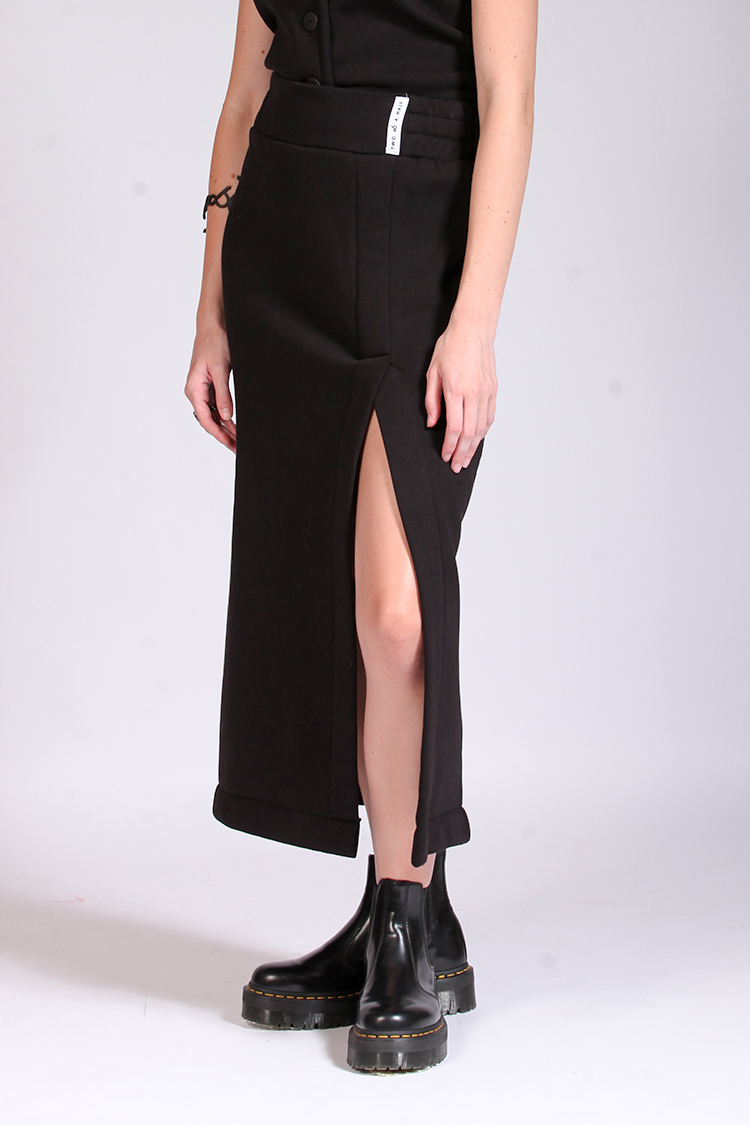 MIDI SKIRT WITH SLIT