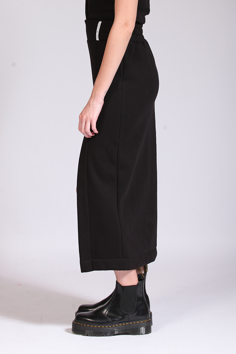MIDI SKIRT WITH SLIT