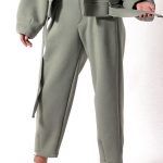 Barrel-leg trousers