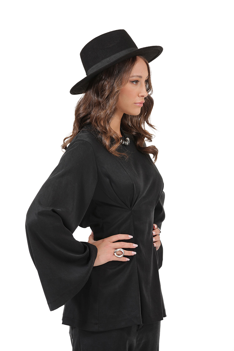 PLEATED BLOUSE WITH FLARED SLEEVES BLACK