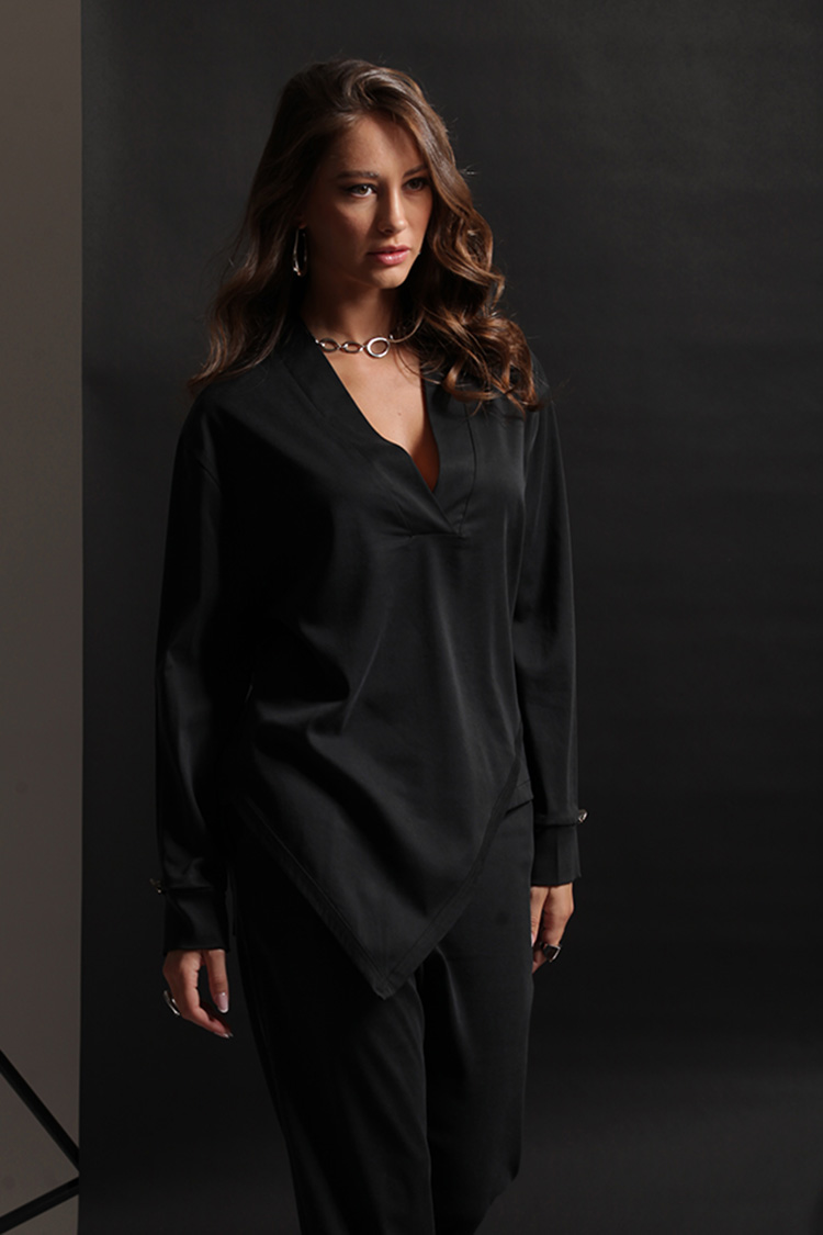 ASYMMETRIC V-NECK BLOUSE BLACK