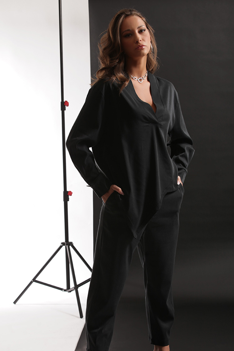 ASYMMETRIC V-NECK BLOUSE BLACK
