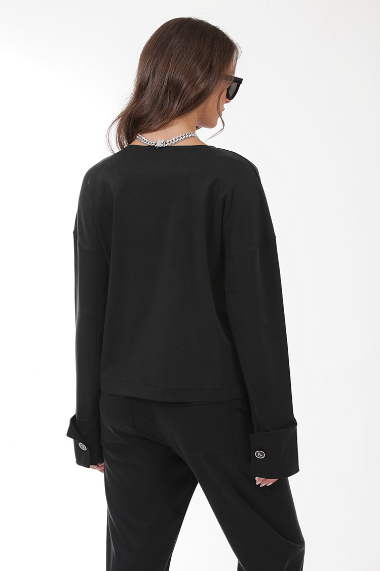 LOOSE-FIT BLOUSE WITH DOUBLE CUFF
