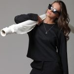 LOOSE-FIT BLOUSE WITH DOUBLE CUFF