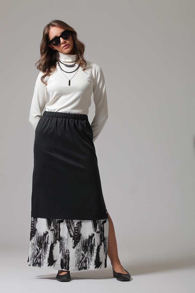 PRINTED SKIRT WITH DOUBLE-LAYERED FABRIC