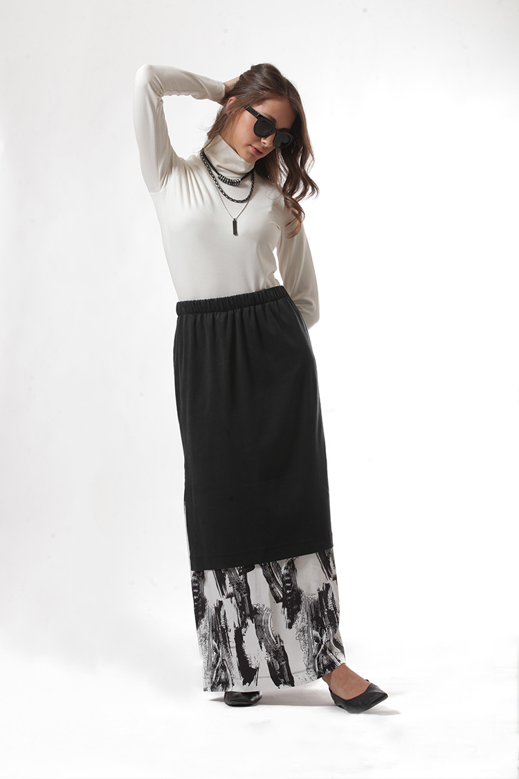 PRINTED SKIRT WITH DOUBLE-LAYERED FABRIC