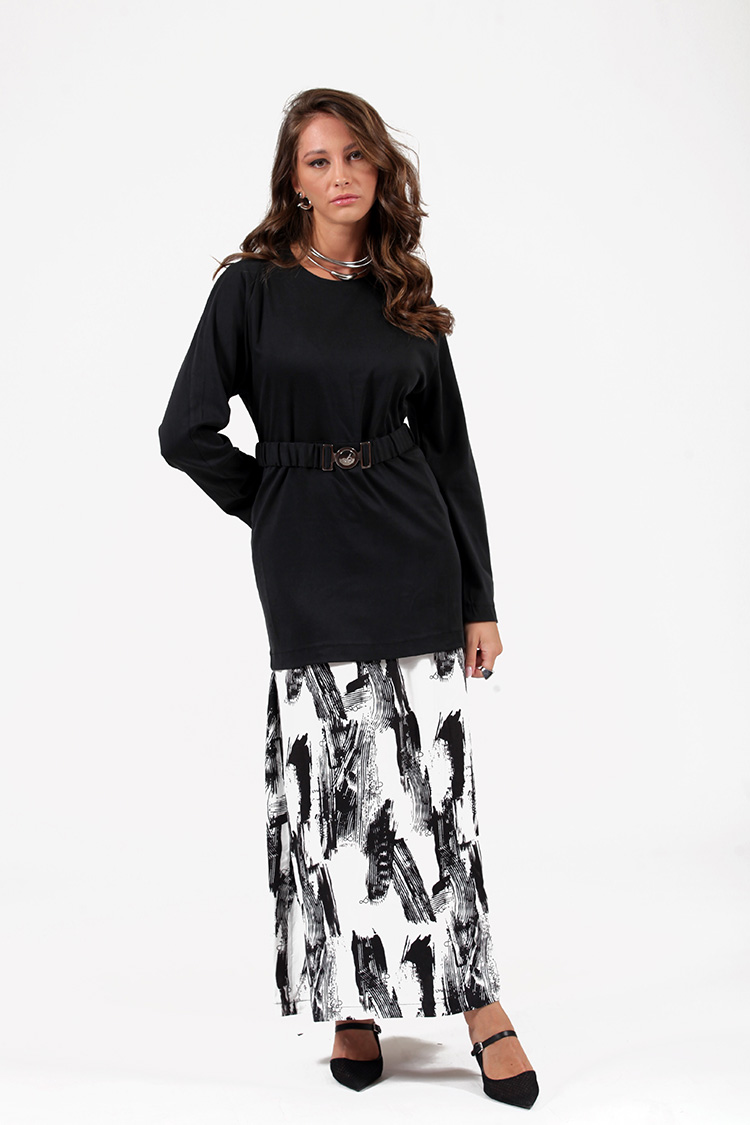 LONG PRINTED DRESS WITH DOUBLE-LAYERED FABRIC AND BELT