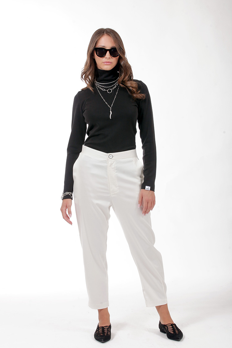 STRETCH TURTLENECK TOP BLACK