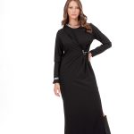 PLEATED LONG DRESS WITH LOGO PIN DETAIL