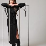 PLEATED LONG DRESS WITH LOGO PIN DETAIL