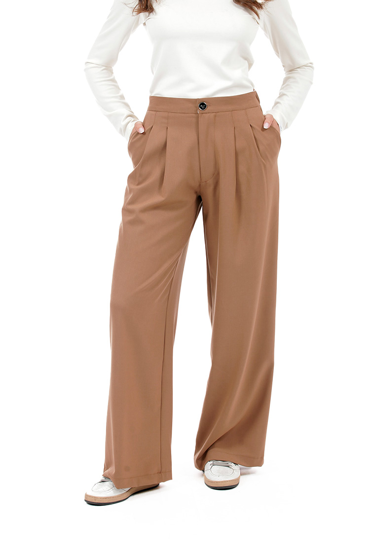 WIDE-LEG TROUSERS WITH ELASTICATED WAIST AND LOGO BUTTON CAMEL