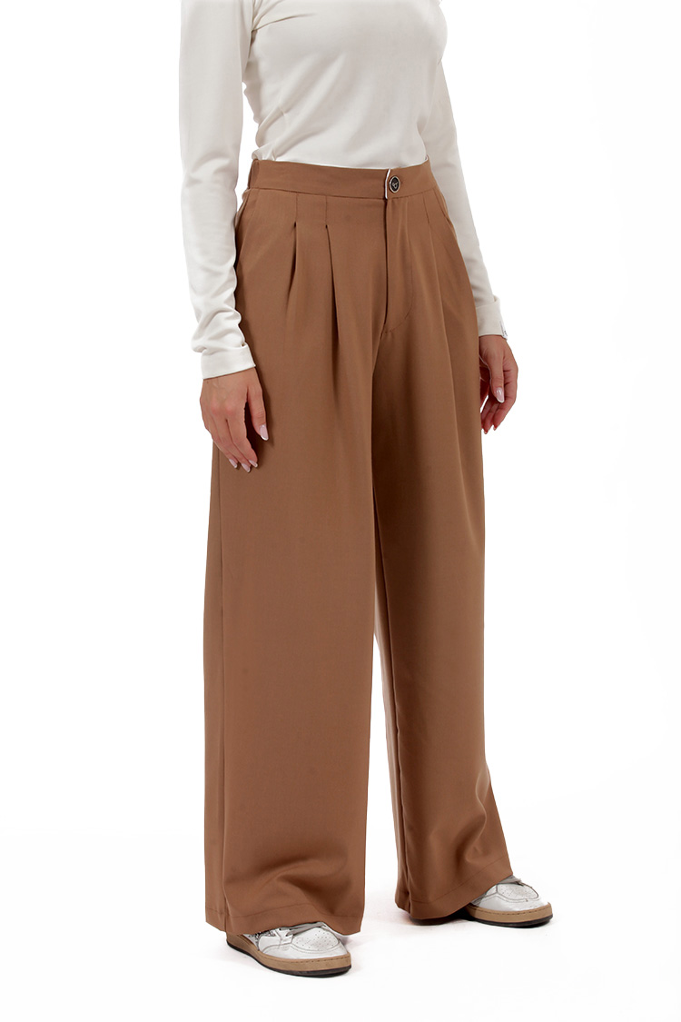 WIDE-LEG TROUSERS WITH ELASTICATED WAIST AND LOGO BUTTON CAMEL