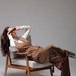 WRAP FRONT WAISTCOAT WITH LOGO PIN CAMEL