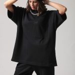 UNISEX LOGO TOP WITH FRONT POCKET BLACK