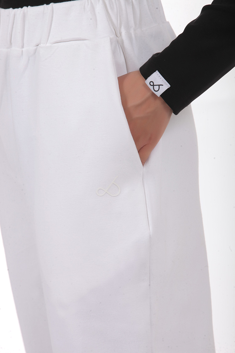 UNISEX BAGGY TROUSERS WITH ELASTICATED WAIST WHITE