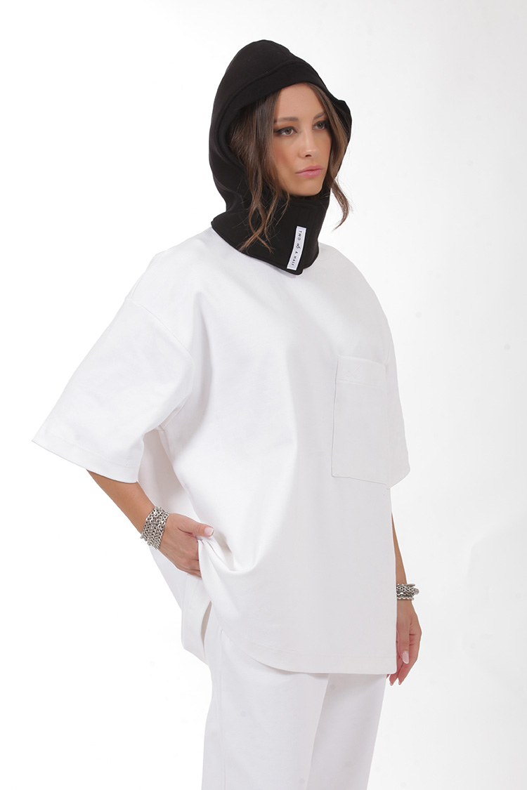 UNISEX LOGO TOP WITH FRONT POCKET WHITE