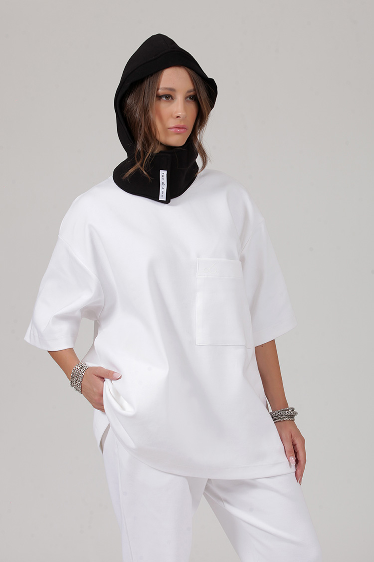 UNISEX LOGO TOP WITH FRONT POCKET WHITE