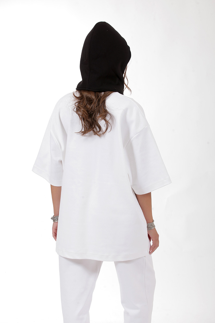 UNISEX LOGO TOP WITH FRONT POCKET WHITE