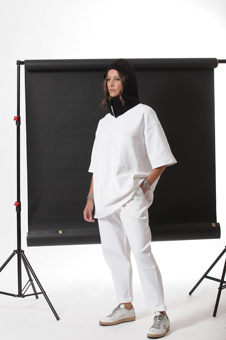 UNISEX BAGGY TROUSERS WITH ELASTICATED WAIST WHITE