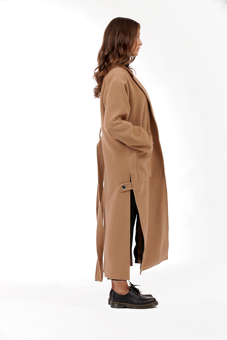 LONG BELTED COAT WITH SIDE SLITS CAMEL
