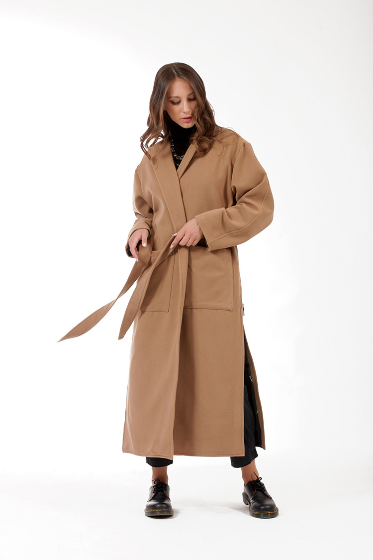 LONG BELTED COAT WITH SIDE SLITS CAMEL
