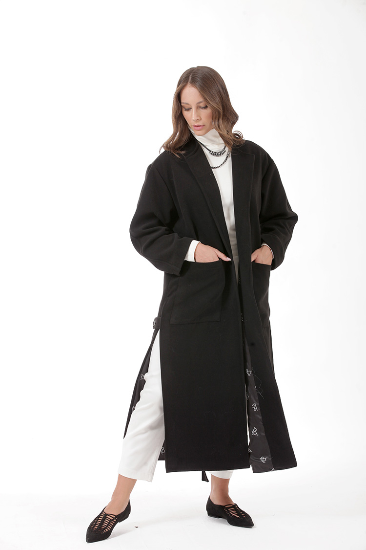 LONG BELTED COAT WITH SIDE SLITS BLACK