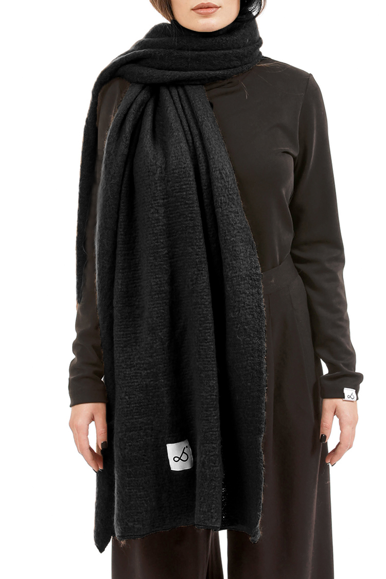 BLACK SCARF