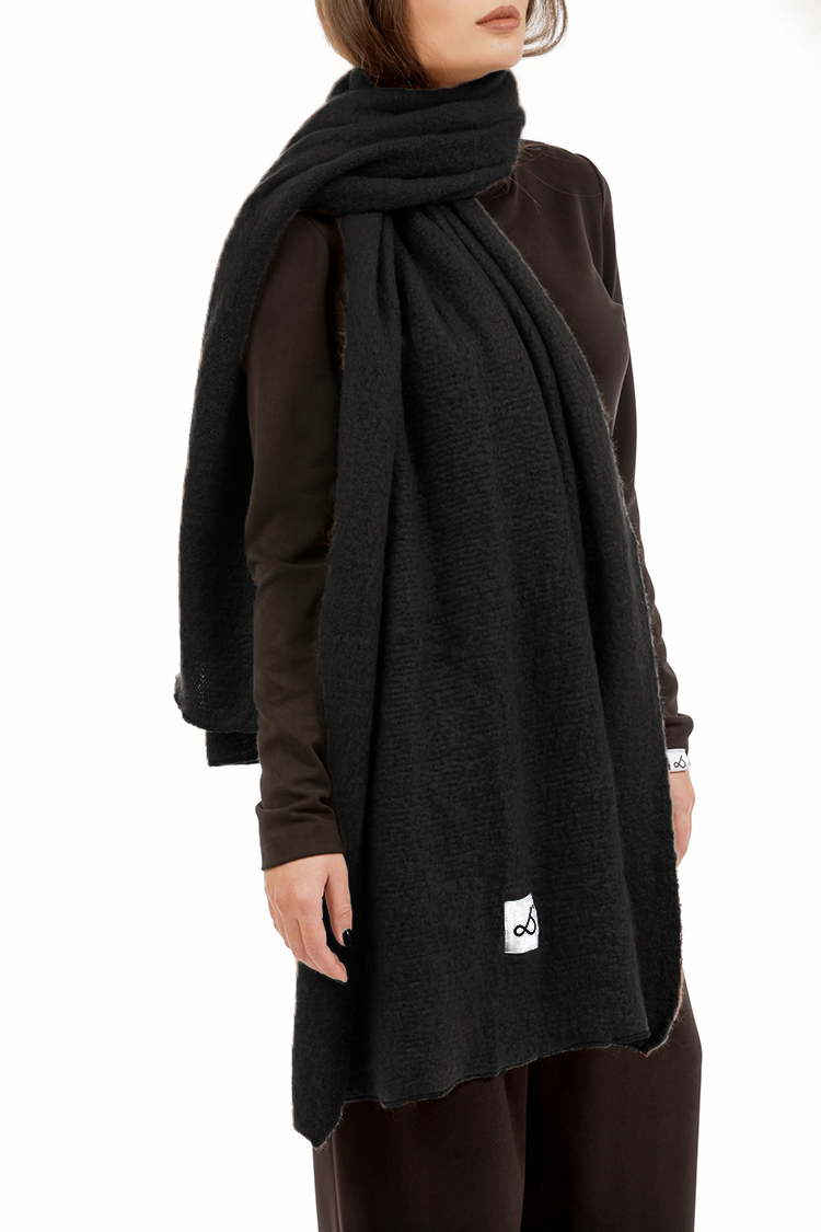 BLACK SCARF