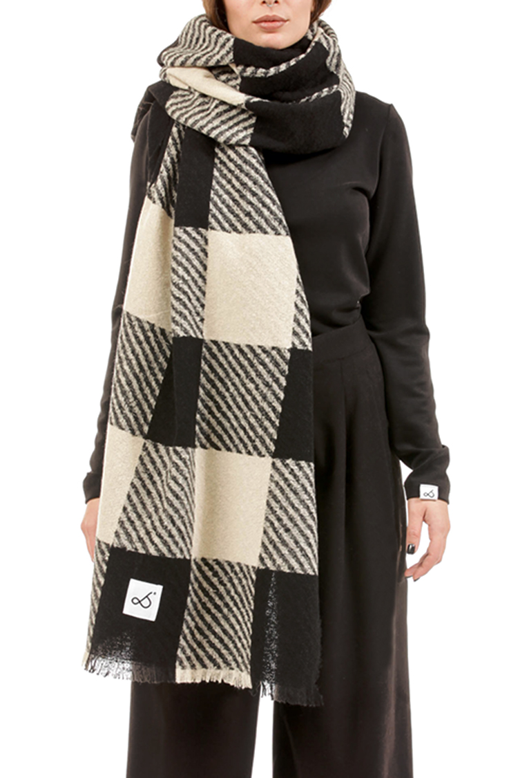 BLACK & CREAM SCARF