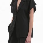 BLAZER WITH OVERSIZED SHOULDERS AND LOGO BUTTON DETAIL — BLACK