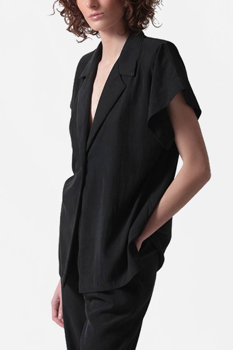 BLAZER WITH OVERSIZED SHOULDERS AND LOGO BUTTON DETAIL — BLACK