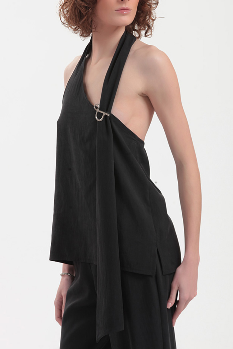 BACKLESS TOP WITH LOGO PIN DETAIL — BLACK