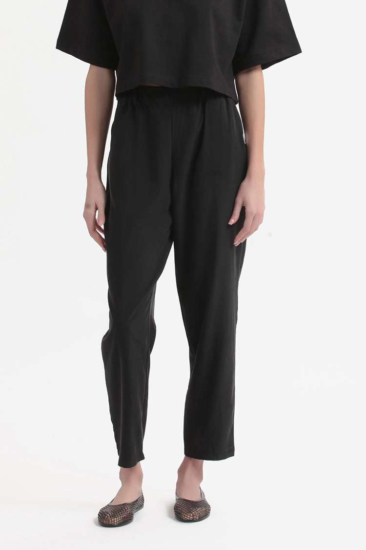 CROPPED TROUSERS WITH ELASTICATED WAIST — BLACK