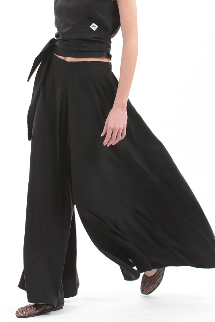 EXTRA WIDE TROUSERS — BLACK