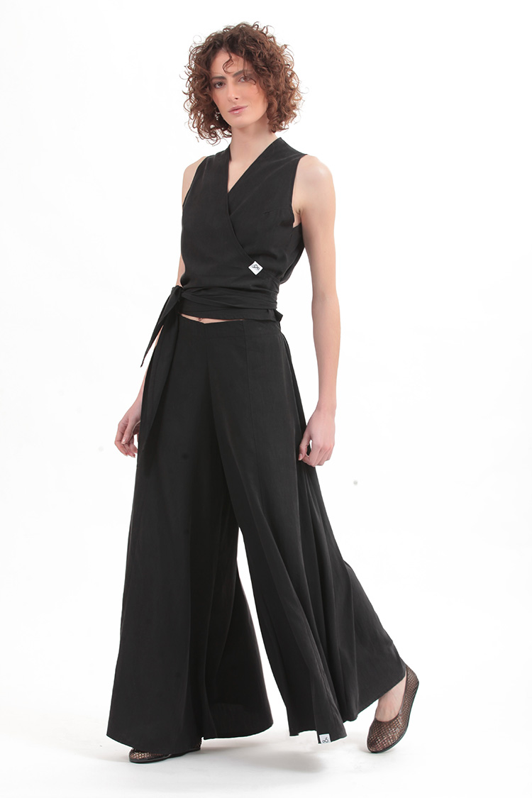 EXTRA WIDE TROUSERS — BLACK