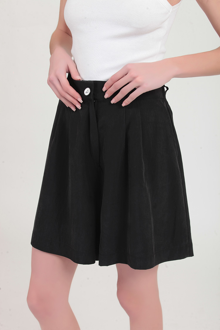 BERMUDA SHORTS WITH ELASTICATED WAIST AND LOGO BUTTON DETAIL — BLACK