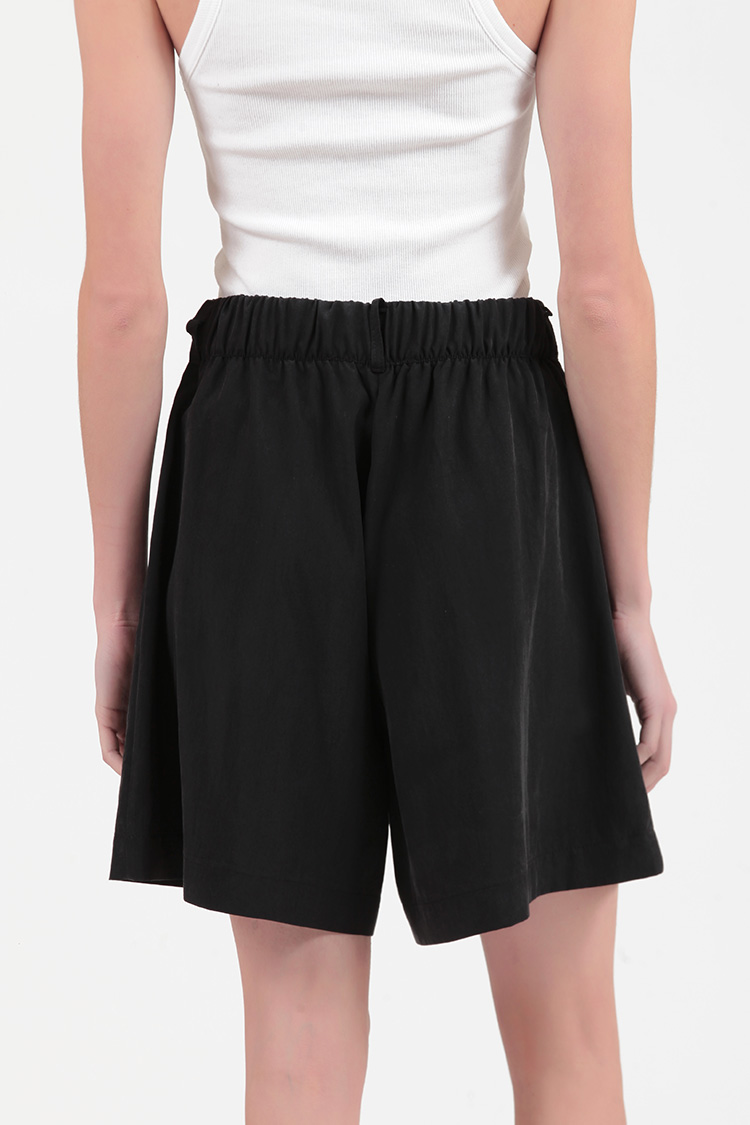 BERMUDA SHORTS WITH ELASTICATED WAIST AND LOGO BUTTON DETAIL — BLACK