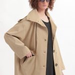 SHORT TRENCH COAT WITH REMOVABLE HOOD DETAIL — BEIGE