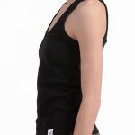 SLEEVELESS RIBBED FITTED TOP — BLACK
