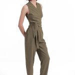 CROPPED TROUSERS WITH ELASTICATED WAIST — CHAKI