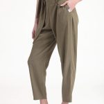 CROPPED TROUSERS WITH ELASTICATED WAIST — CHAKI