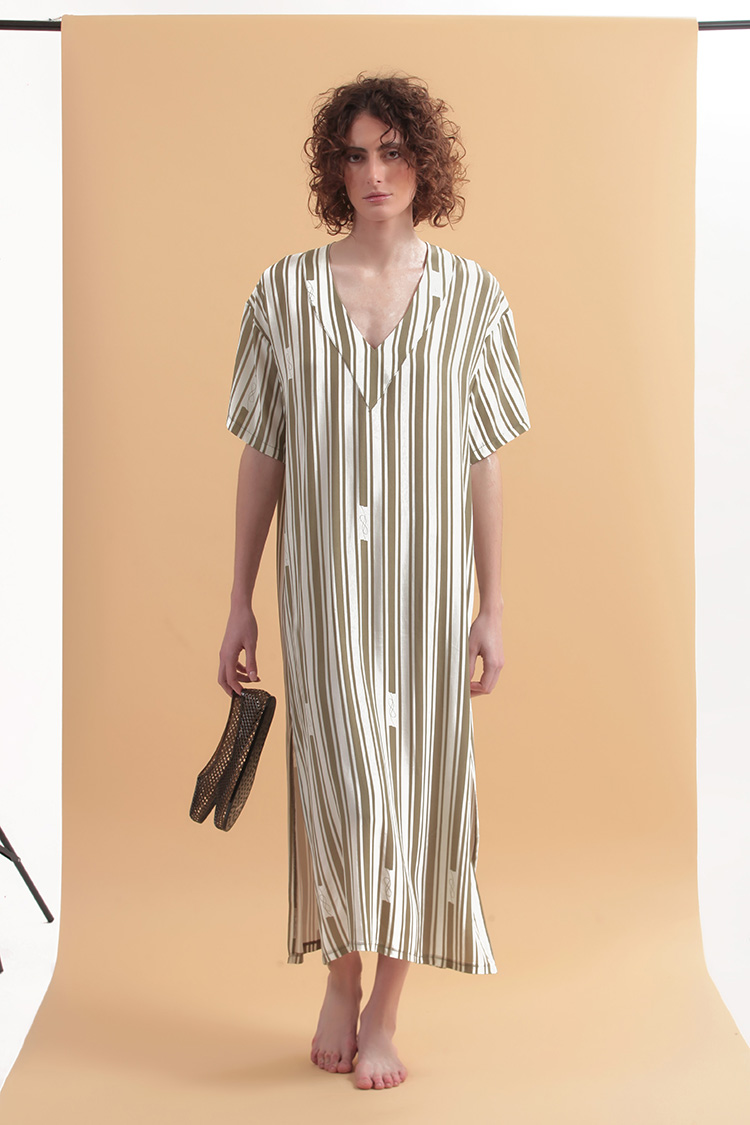 STRIPE LONGLINE SHIRT WITH V NECKLINE AND BACK BUTTONS DETAIL — STRIPE