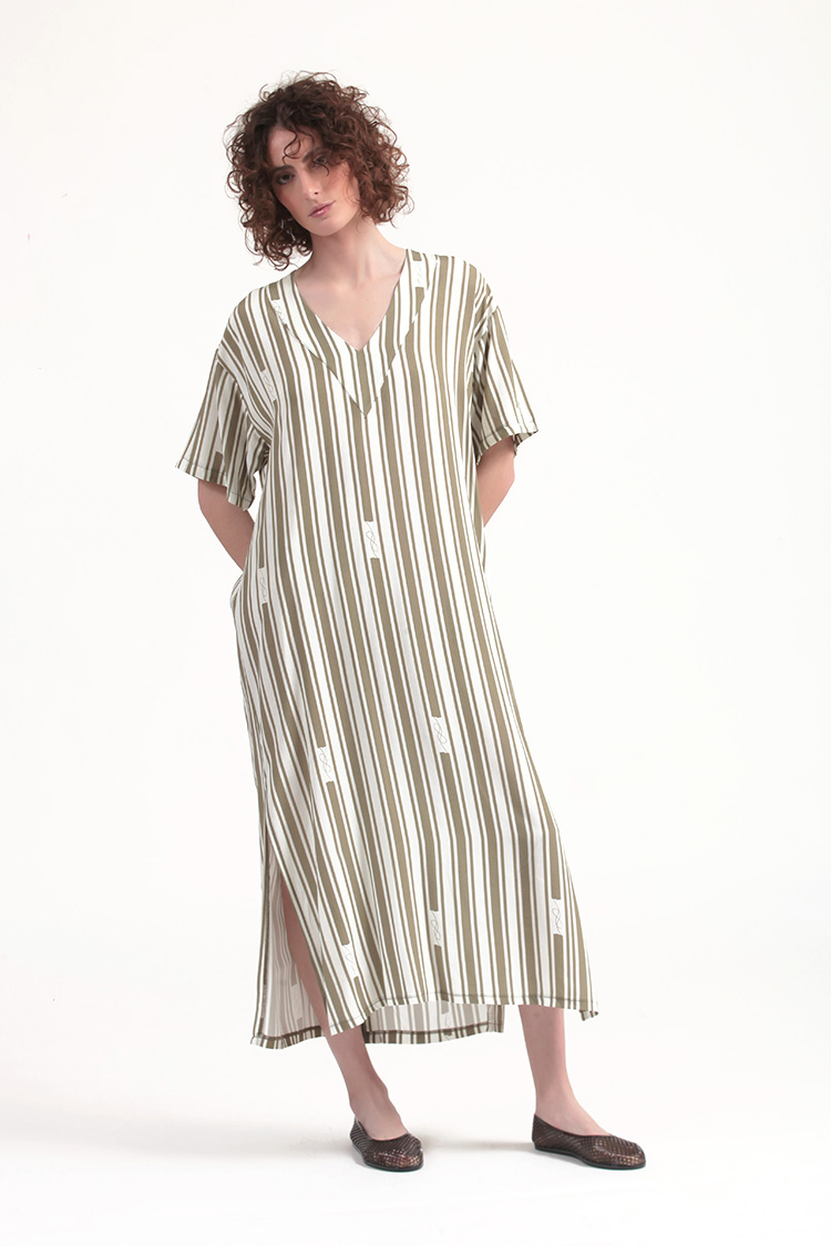 STRIPE LONGLINE SHIRT WITH V NECKLINE AND BACK BUTTONS DETAIL — STRIPE