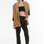 UNISEX BLAZER WITH OVERSIZED SHOULDERS AND LOGO BUTTON DETAIL — BEIGE