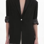 UNISEX BLAZER WITH OVERSIZED SHOULDERS AND LOGO BUTTON DETAIL — BLACK