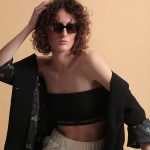 UNISEX BLAZER WITH OVERSIZED SHOULDERS AND LOGO BUTTON DETAIL — BLACK