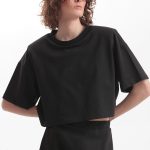 T SHIRT WITH OVERSIZED SHOULDERS AND LOGO — BLACK