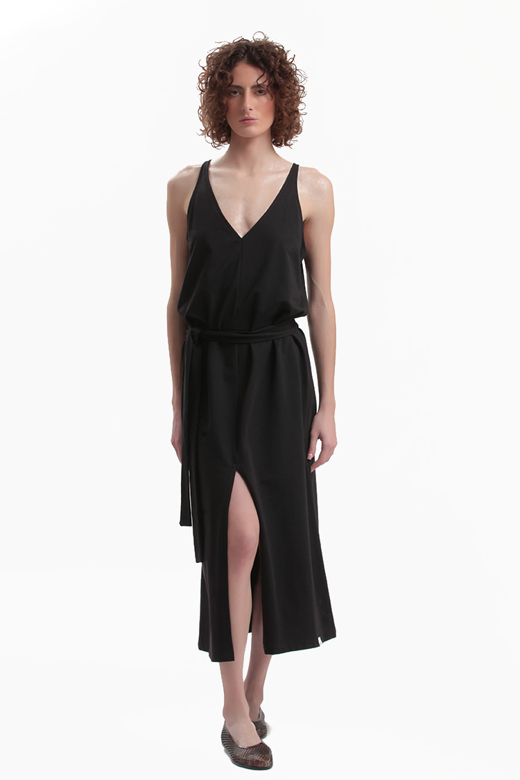 LONG DRESS WITH A FRONT SLIT — BLACK