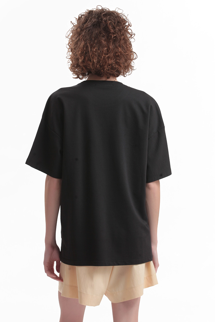 UNISEX T SHIRT WITH LOGO — BLACK