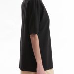 UNISEX T SHIRT WITH LOGO — BLACK